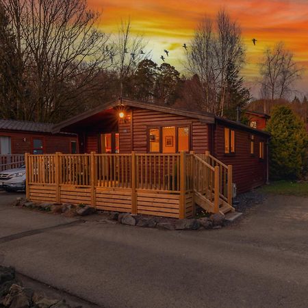 Bowness 45 - 2 Bedroom Lake Windermere Lodge Exterior photo