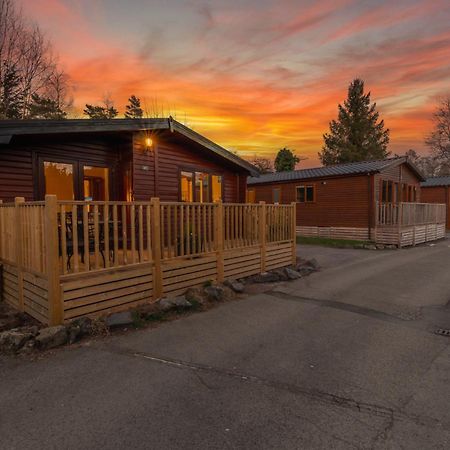 Bowness 45 - 2 Bedroom Lake Windermere Lodge Exterior photo